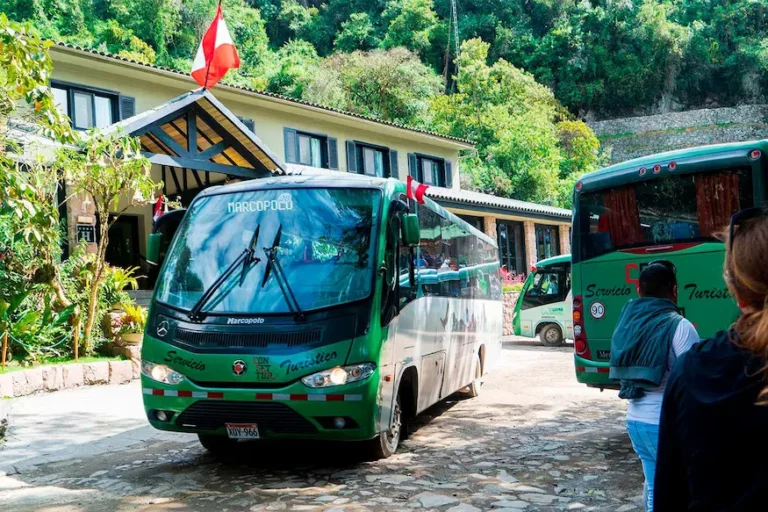 bus consetur machu picchu