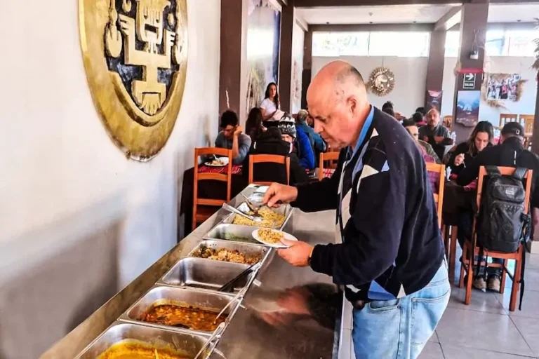 rainbow mountain tour breakfast and lunch